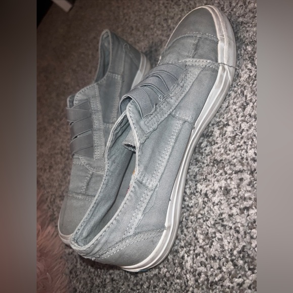 Blowfish Shoes - Picture 2 of 5